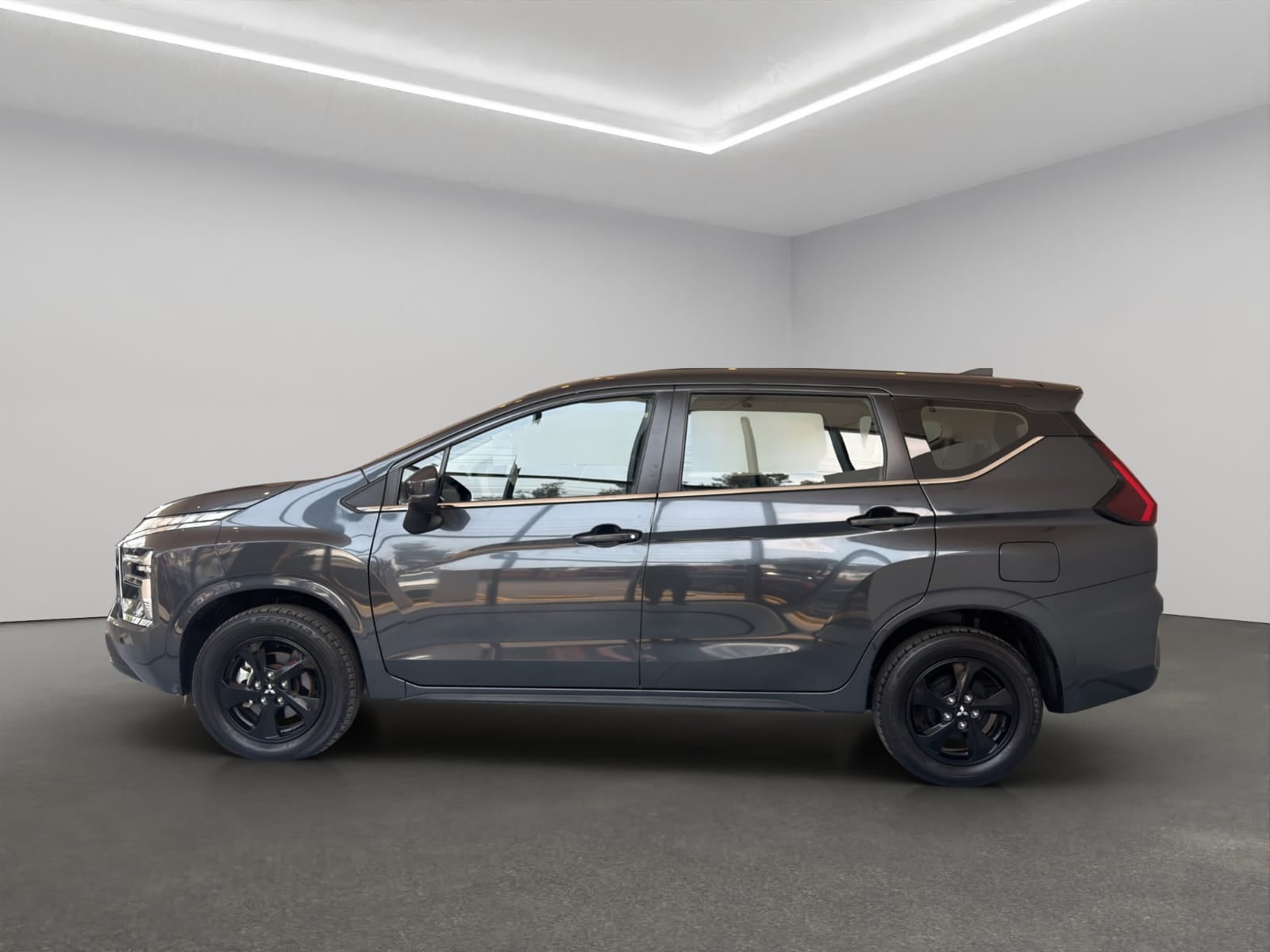 2025 Mitsubishi Xpander VUD 5 pts. GLS, 1.5l, TA, 7 pas., RA-16