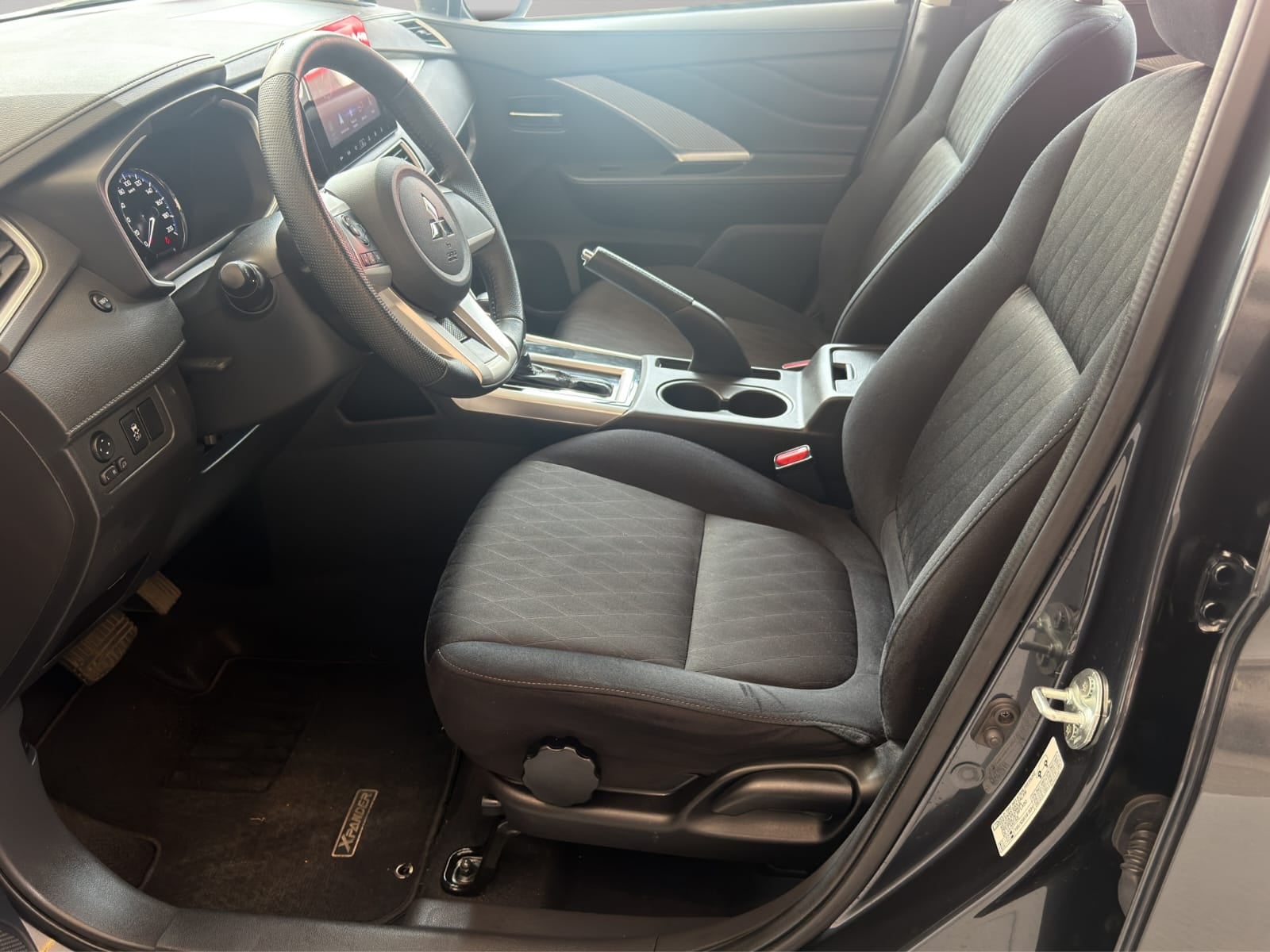 2025 Mitsubishi Xpander VUD 5 pts. GLS, 1.5l, TA, 7 pas., RA-16