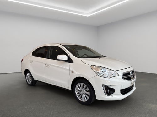 2022 Dodge Attitude 4 pts. SXT, 1.2l, TM5, a/ac., VE, f. niebla, RA-15