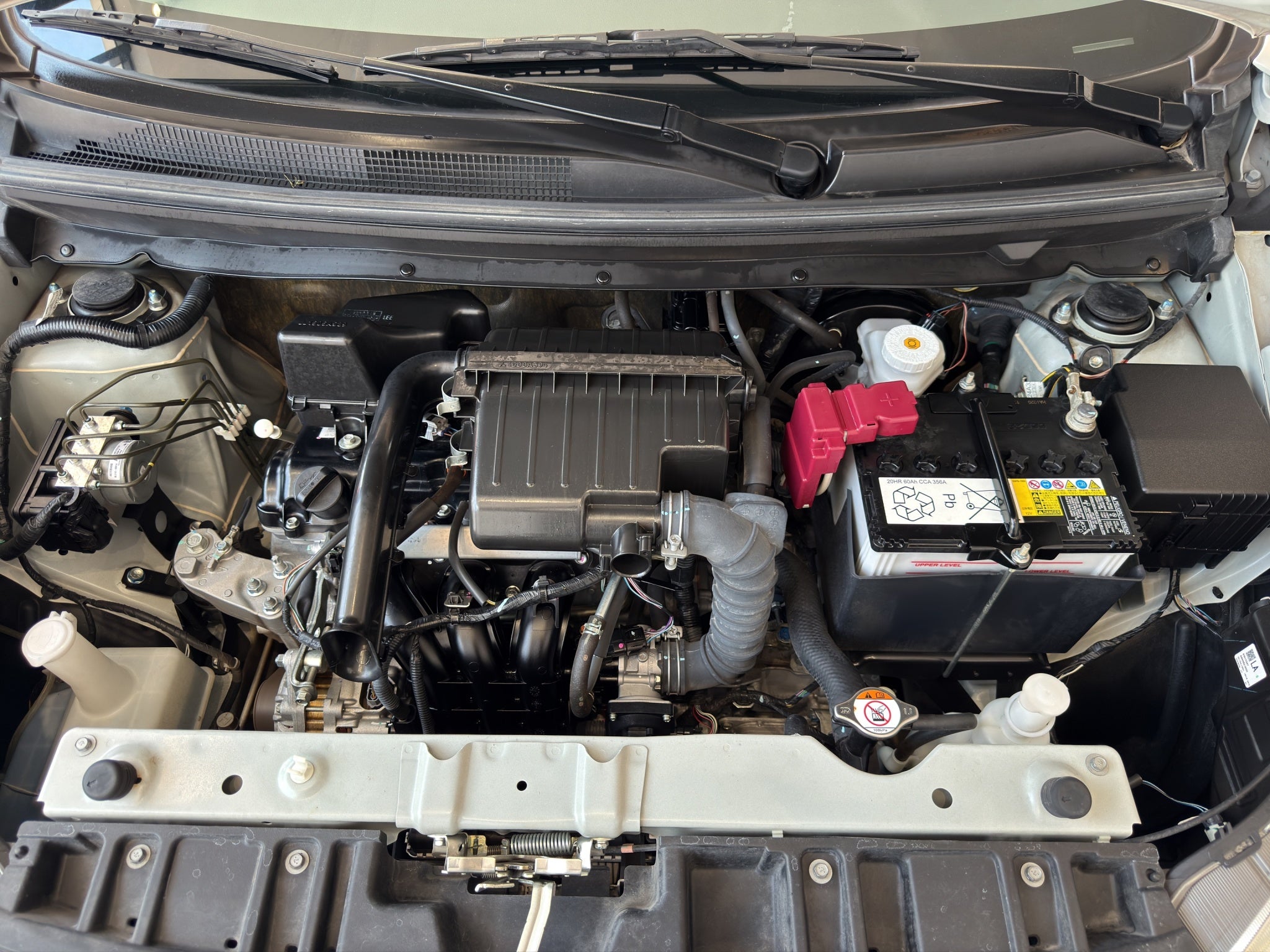 2022 Dodge Attitude 4 pts. SXT, 1.2l, TM5, a/ac., VE, f. niebla, RA-15