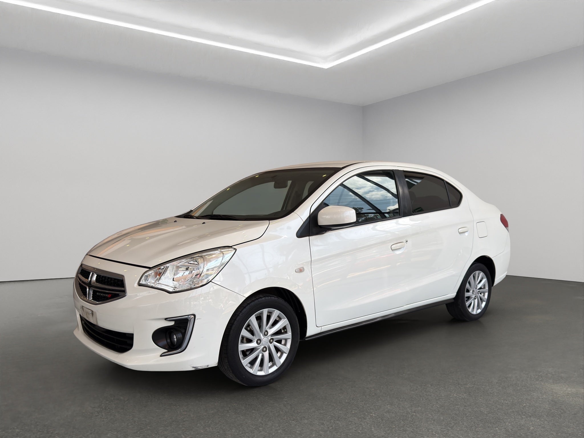 2022 Dodge Attitude 4 pts. SXT, 1.2l, TM5, a/ac., VE, f. niebla, RA-15