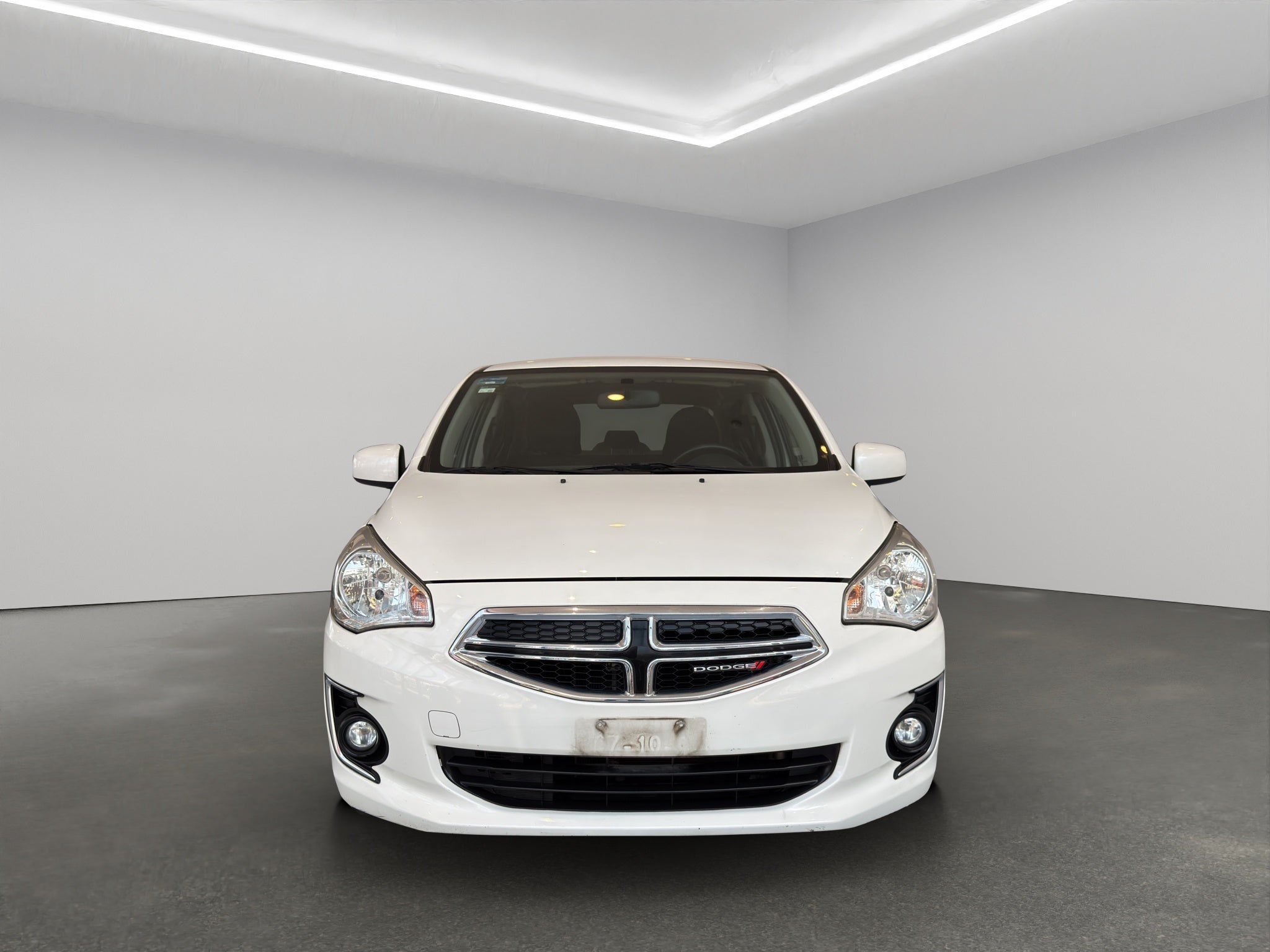 2022 Dodge Attitude 4 pts. SXT, 1.2l, TM5, a/ac., VE, f. niebla, RA-15