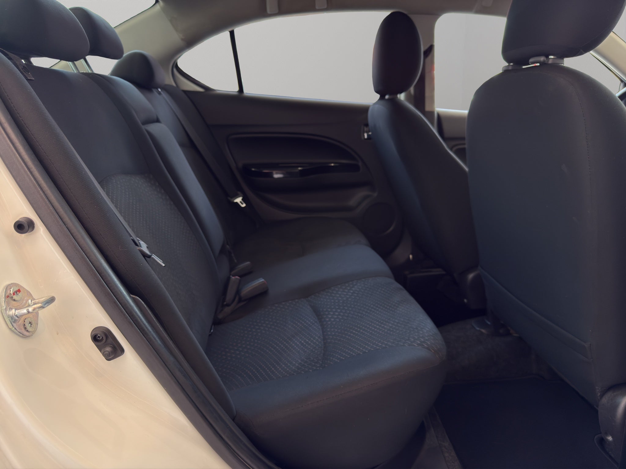 2022 Dodge Attitude 4 pts. SXT, 1.2l, TM5, a/ac., VE, f. niebla, RA-15