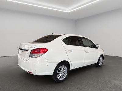 2022 Dodge Attitude 4 pts. SXT, 1.2l, TM5, a/ac., VE, f. niebla, RA-15