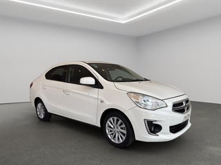 2022 Dodge Attitude 4 pts. SXT, 1.2l, TM5, a/ac., VE, f. niebla, RA-15