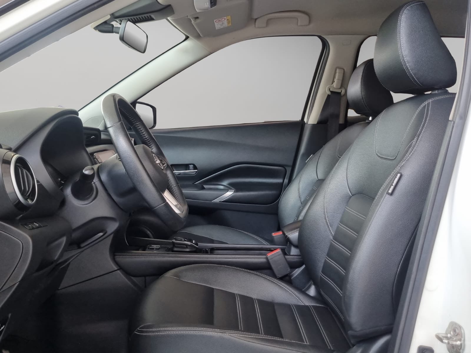 2024 Nissan Kicks VUD 5 pts. Platinum e-Power, E-REV, TA, piel, ADAS, RA-17 (línea anterior)