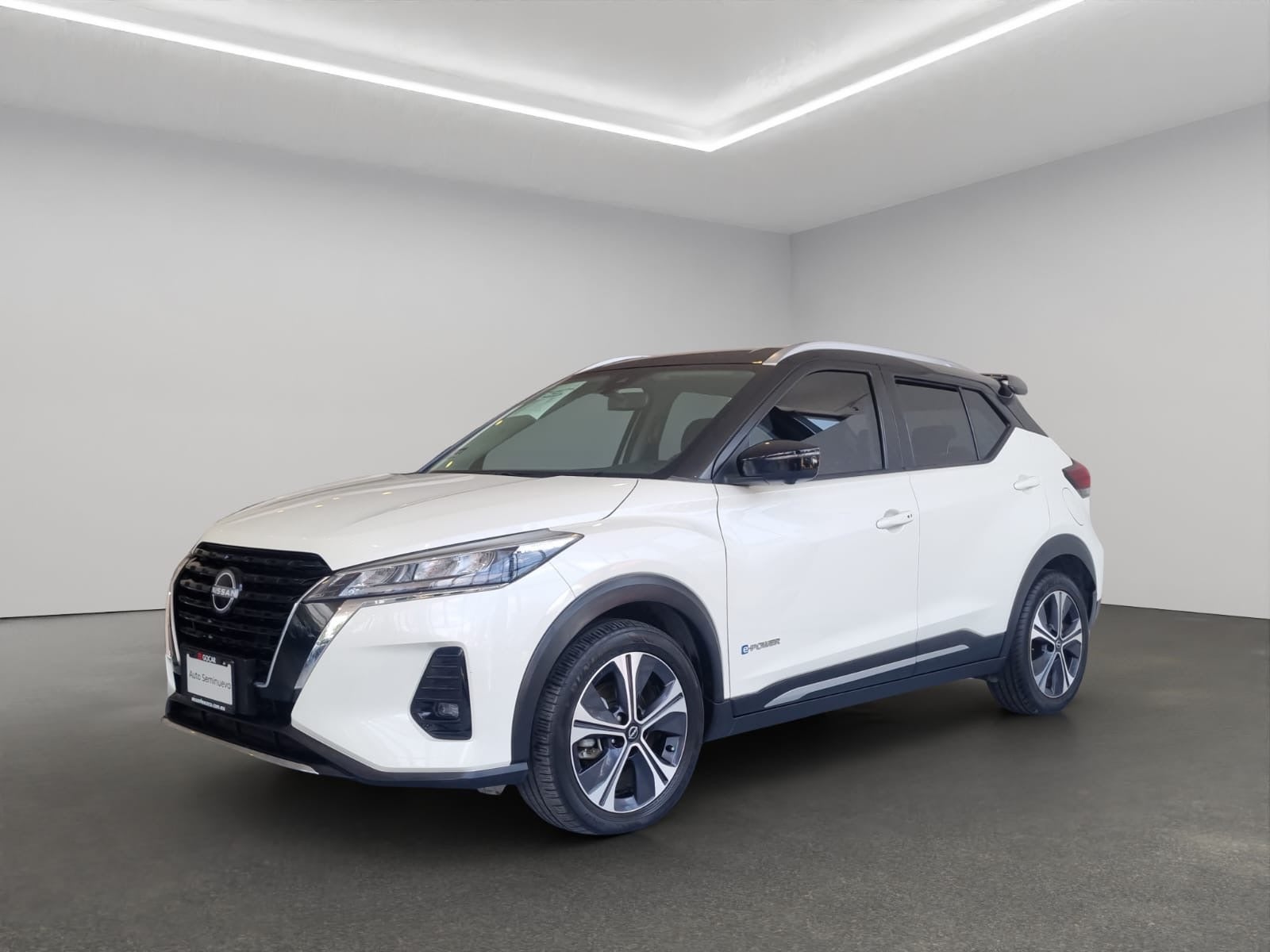 2024 Nissan Kicks VUD 5 pts. Platinum e-Power, E-REV, TA, piel, ADAS, RA-17 (línea anterior)