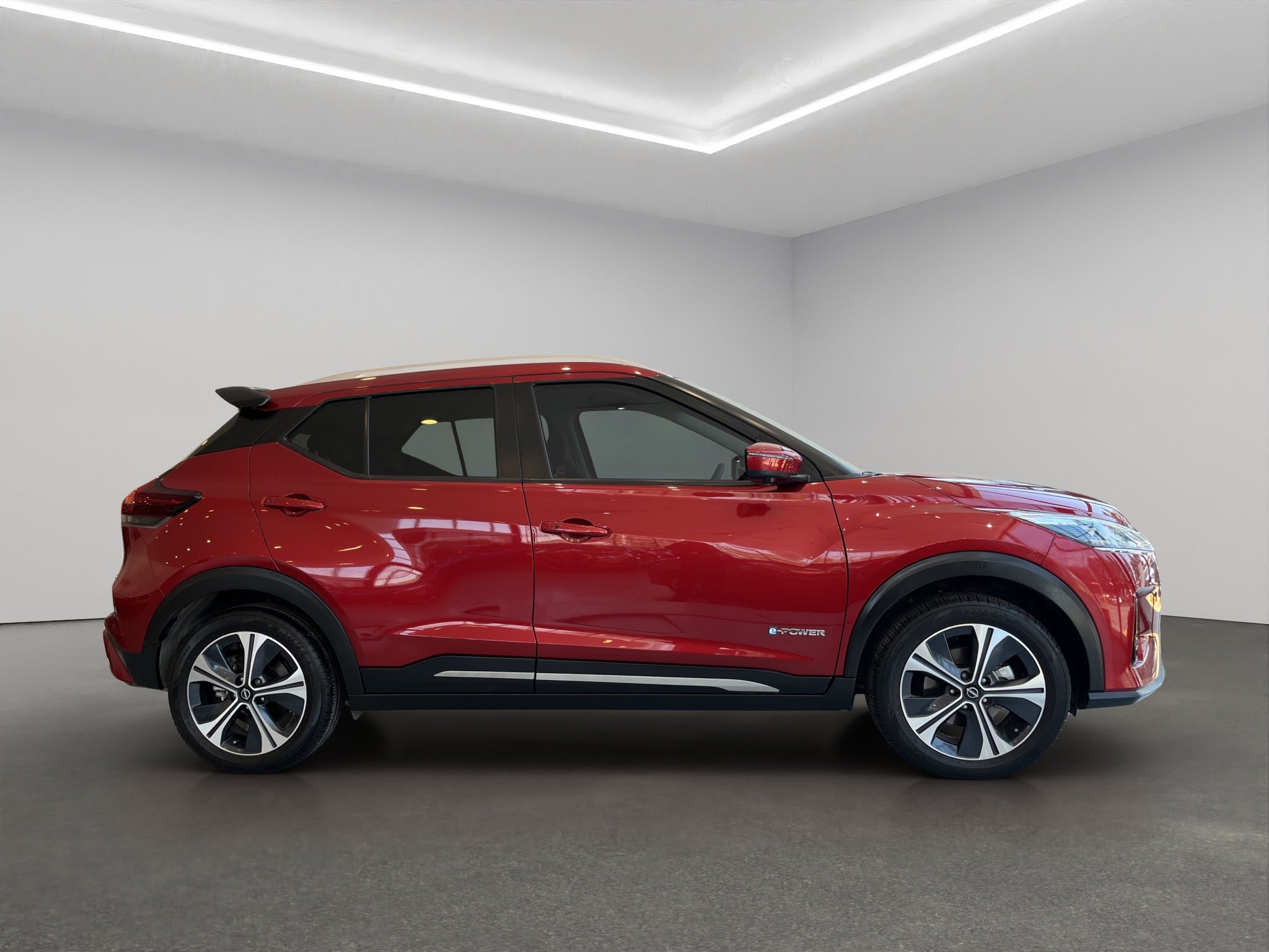 2023 Nissan Kicks VUD 5 pts. Platinum e-Power, E-REV, TA, piel, ADAS, RA-17