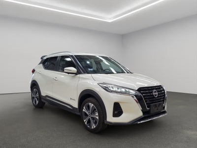 2025 Nissan Kicks VUD 5 pts. Play Exclusive e-Power, E-REV, TA, piel, RA-17 (línea nueva)