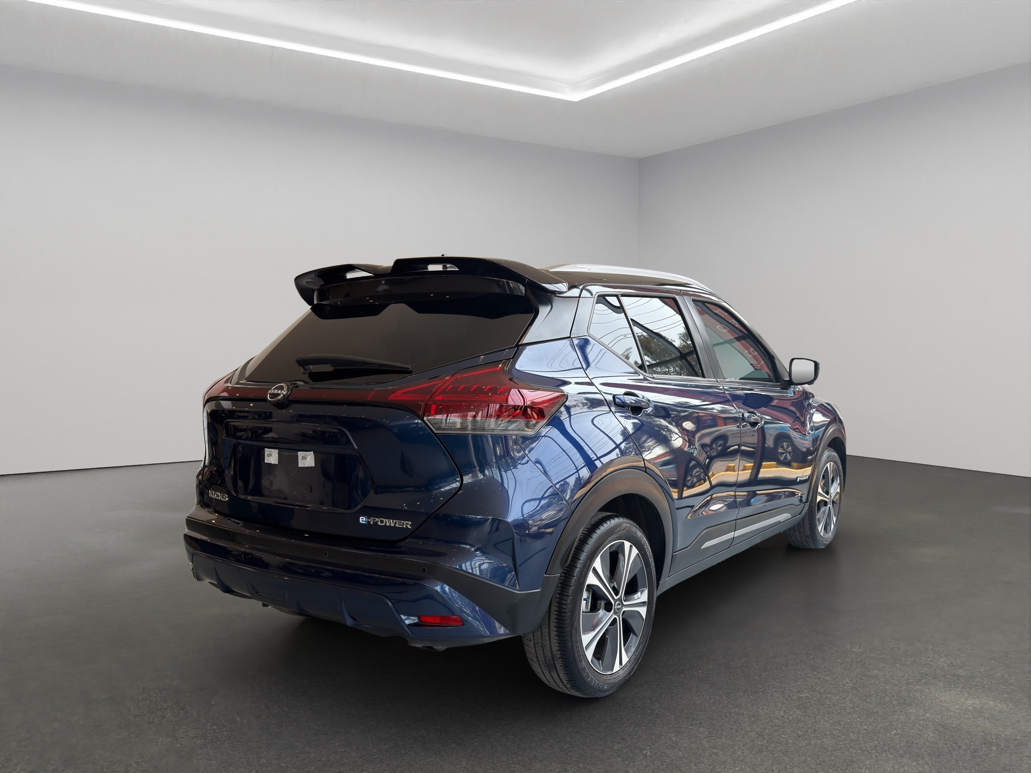 2024 Nissan Kicks VUD 5 pts. Platinum e-Power, E-REV, TA, piel, ADAS, RA-17 (línea anterior)