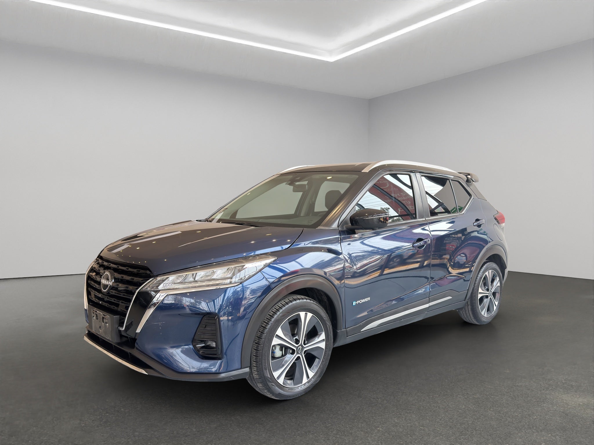 2024 Nissan Kicks VUD 5 pts. Platinum e-Power, E-REV, TA, piel, ADAS, RA-17 (línea anterior)