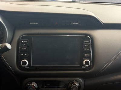 2024 Nissan Kicks VUD 5 pts. Platinum e-Power, E-REV, TA, piel, ADAS, RA-17 (línea anterior)
