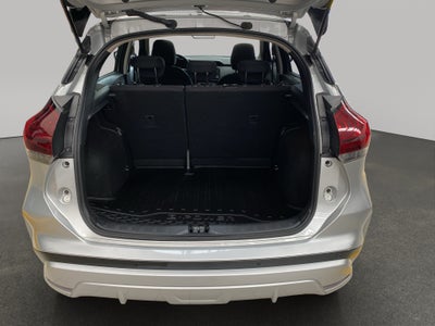 2024 Nissan Kicks VUD 5 pts. Advance e-Power, E-REV, TA, RA-17 (línea anterior)