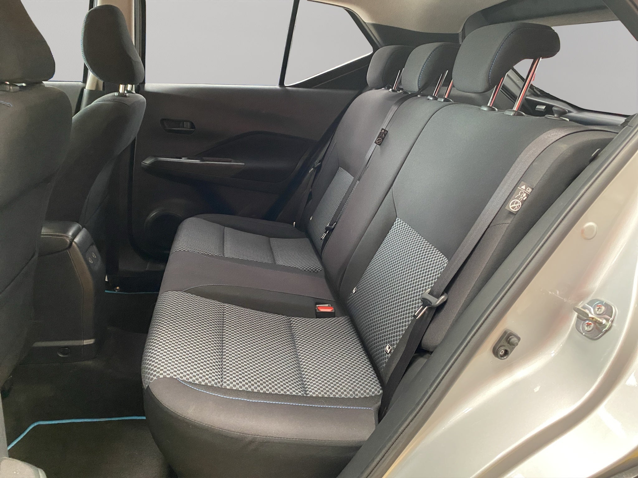 2024 Nissan Kicks VUD 5 pts. Advance e-Power, E-REV, TA, RA-17 (línea anterior)