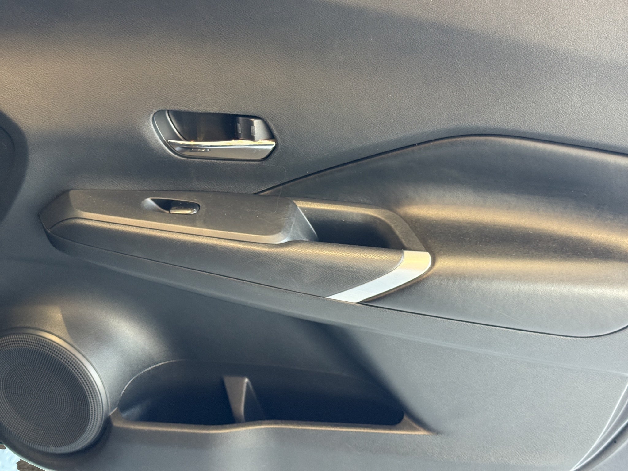 2023 Nissan Kicks VUD 5 pts. Exclusive e-Power, E-REV, TA, piel, RA-17