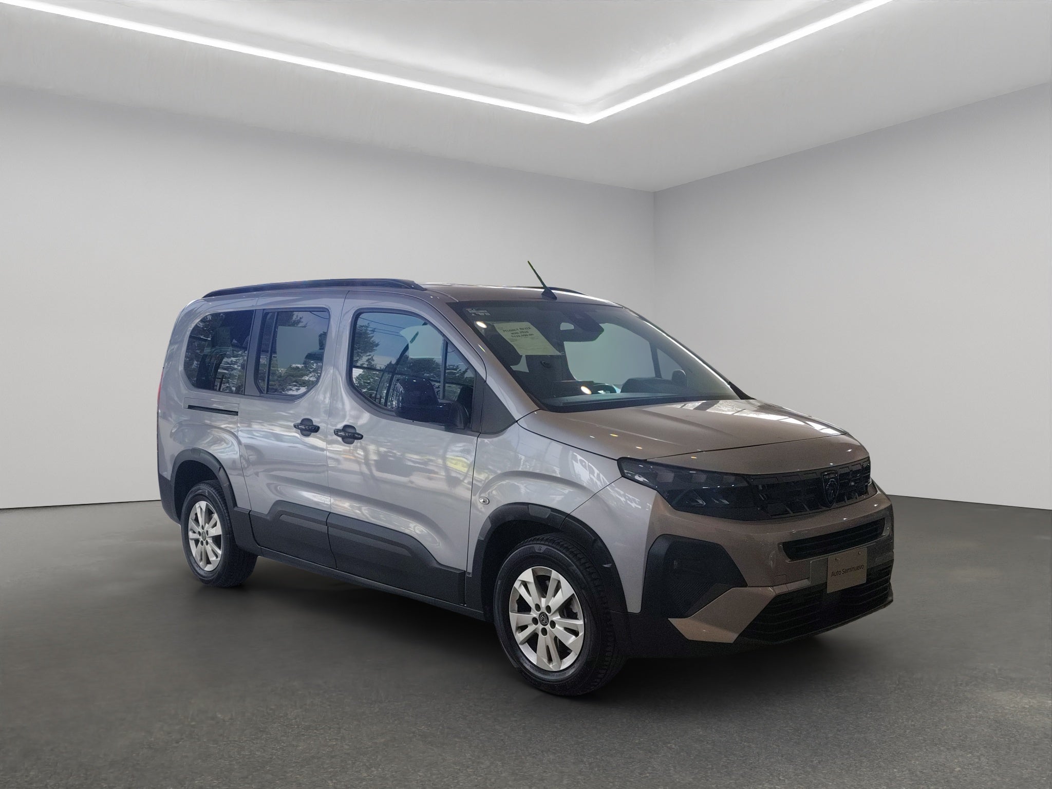 2026 Peugeot Rifter Minivan 5 pts. Allure Pack PureTech, 1.2T, TA, a/ac., 7 pas., R-16