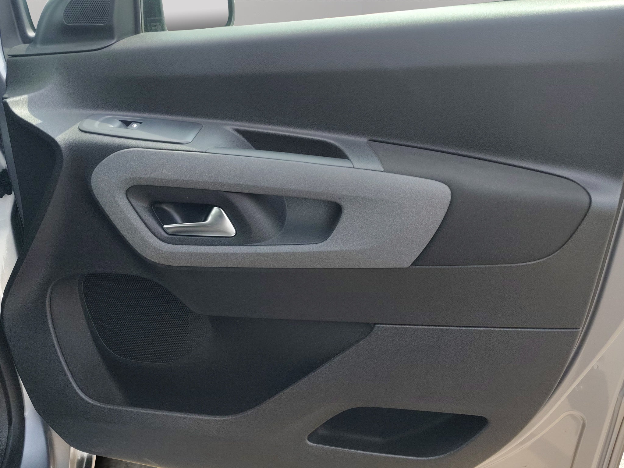 2026 Peugeot Rifter Minivan 5 pts. Allure Pack PureTech, 1.2T, TA, a/ac., 7 pas., R-16