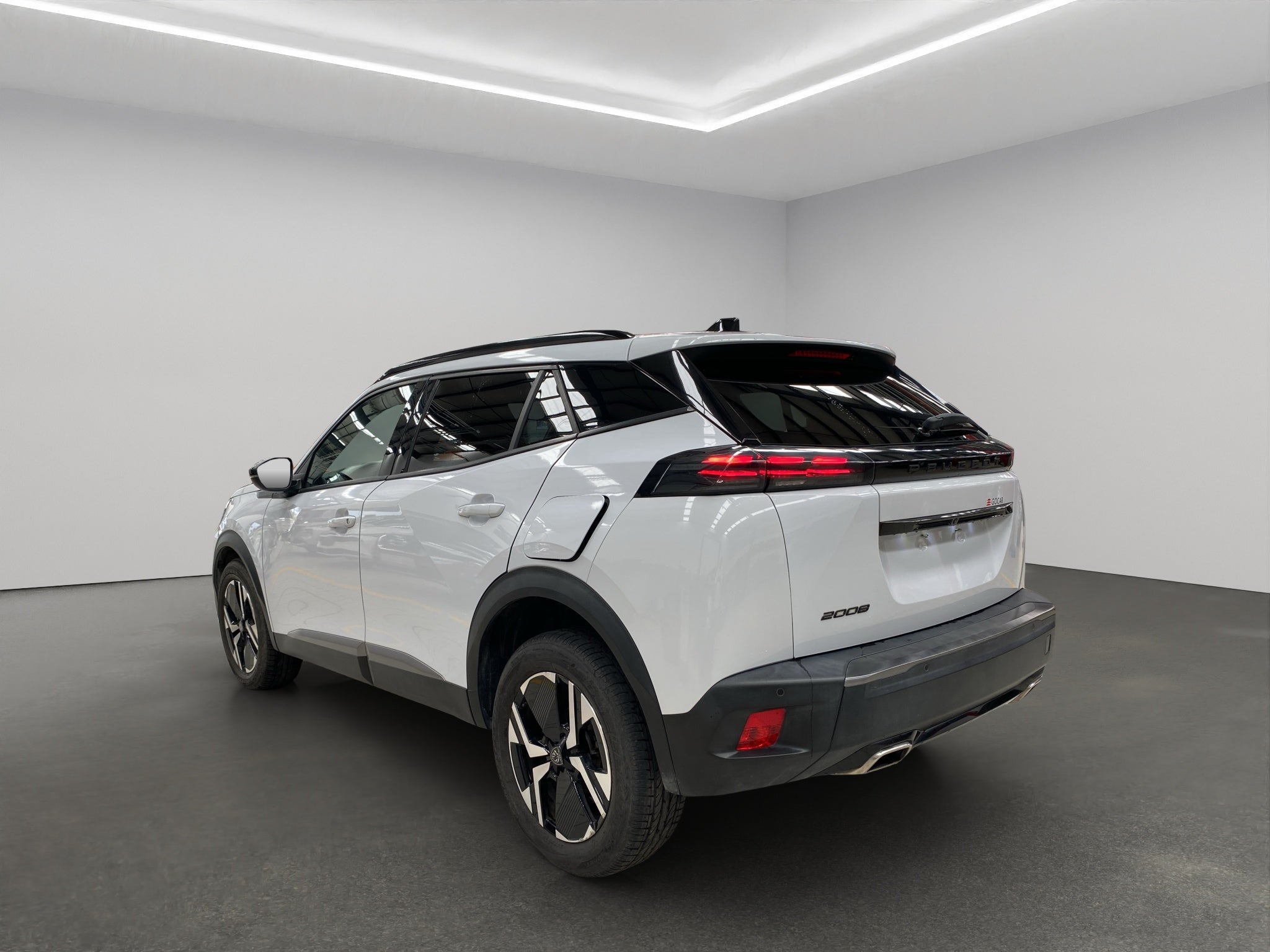 2025 Peugeot 2008 VUD 5 pts. Allure, 1.2T, TA, pantalla touch 10