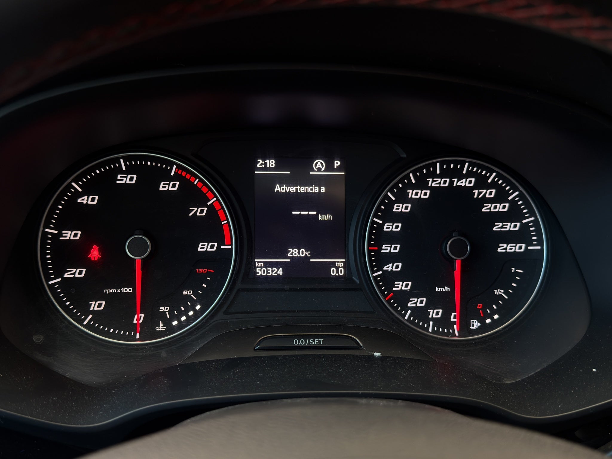 2018 Seat León 3 pts. FR, 180 HP, 1.8T, DSG, climatronic, tela/piel, QC, f. led, RA-18