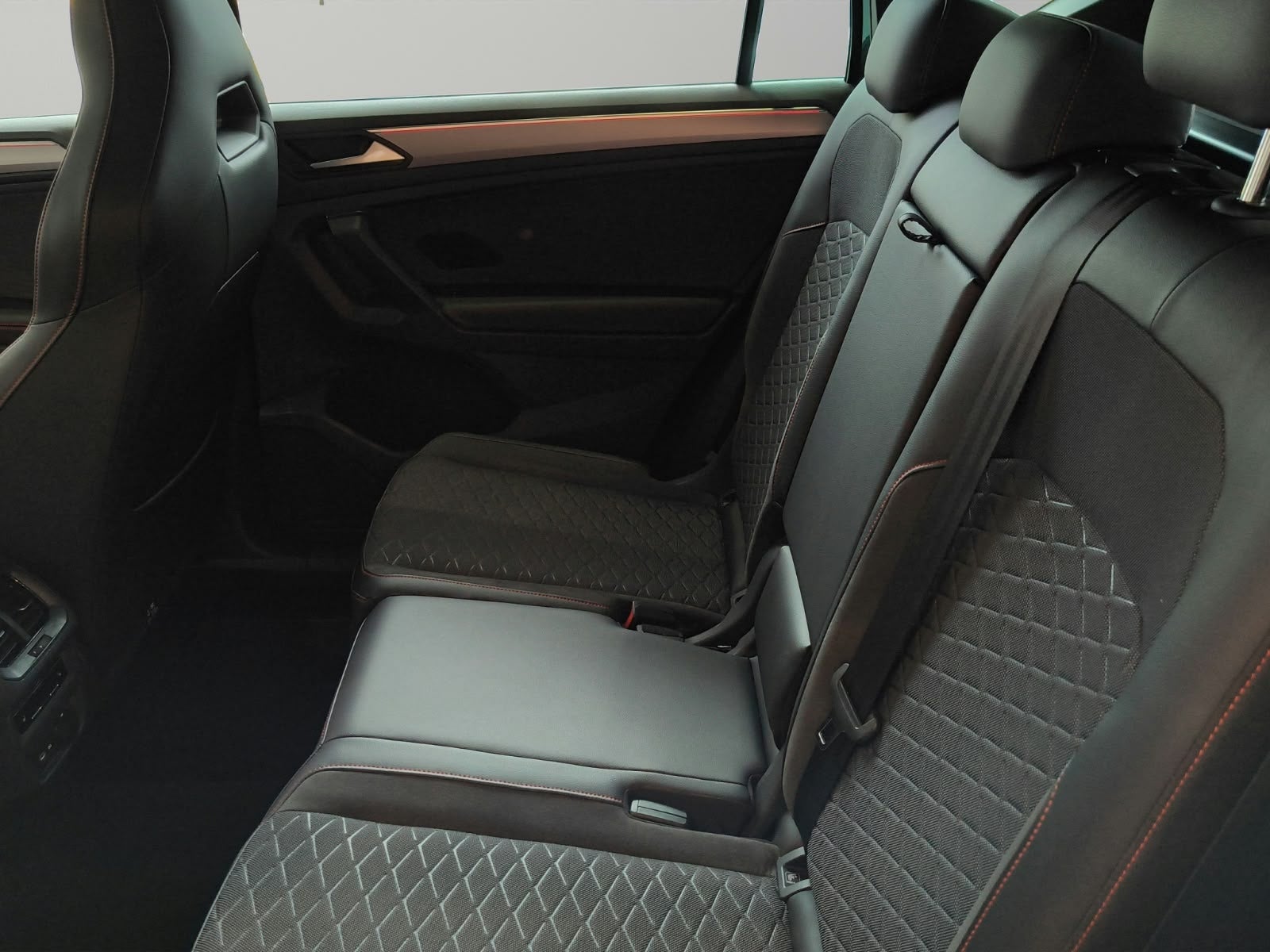 2024 Seat Tarraco VUD 5 pts. FR, 150 HP, 1.4T, DSG, TP, s. Beats, f. led, 5 pas., RA-19