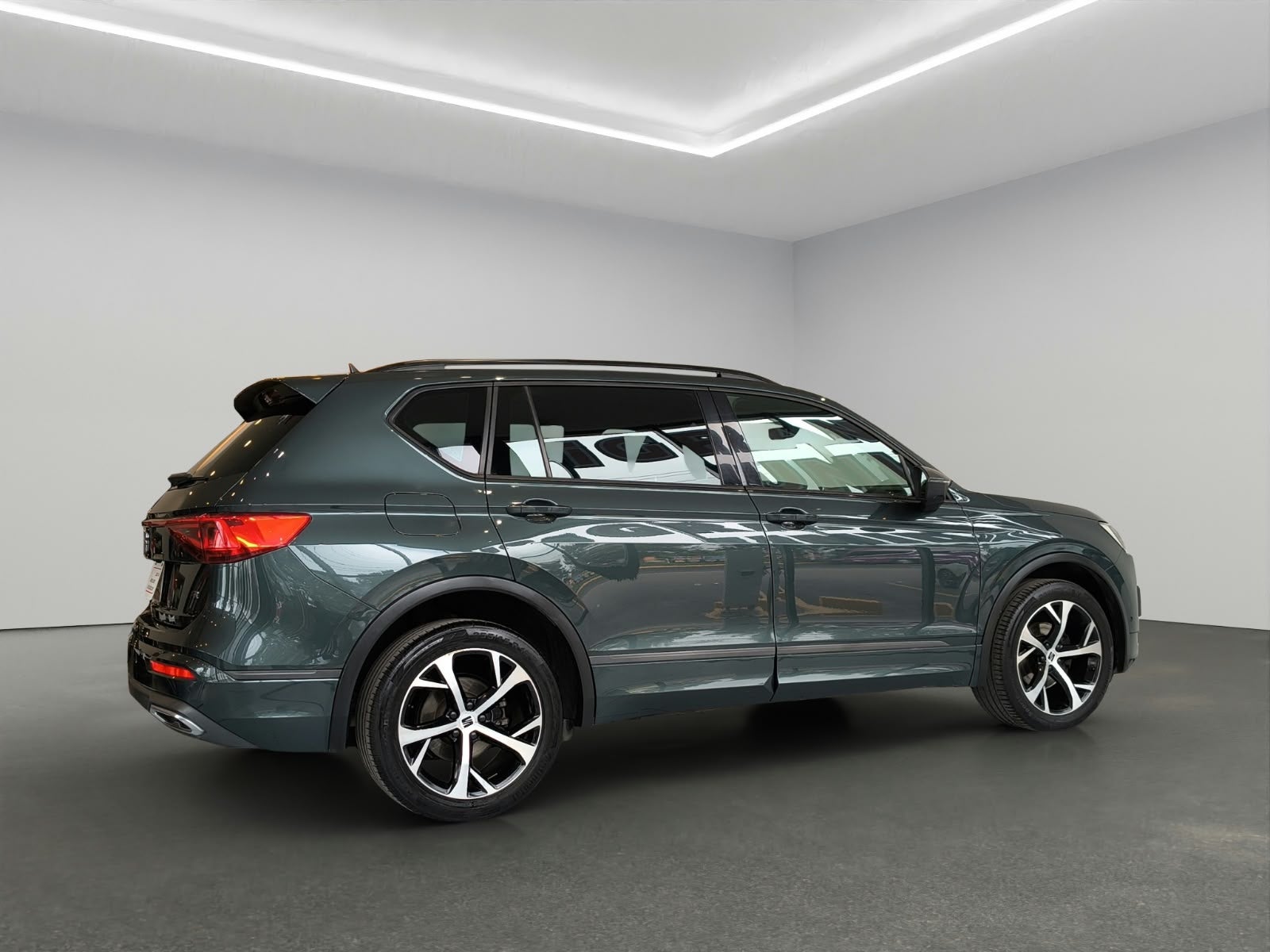2024 Seat Tarraco VUD 5 pts. FR, 150 HP, 1.4T, DSG, TP, s. Beats, f. led, 5 pas., RA-19