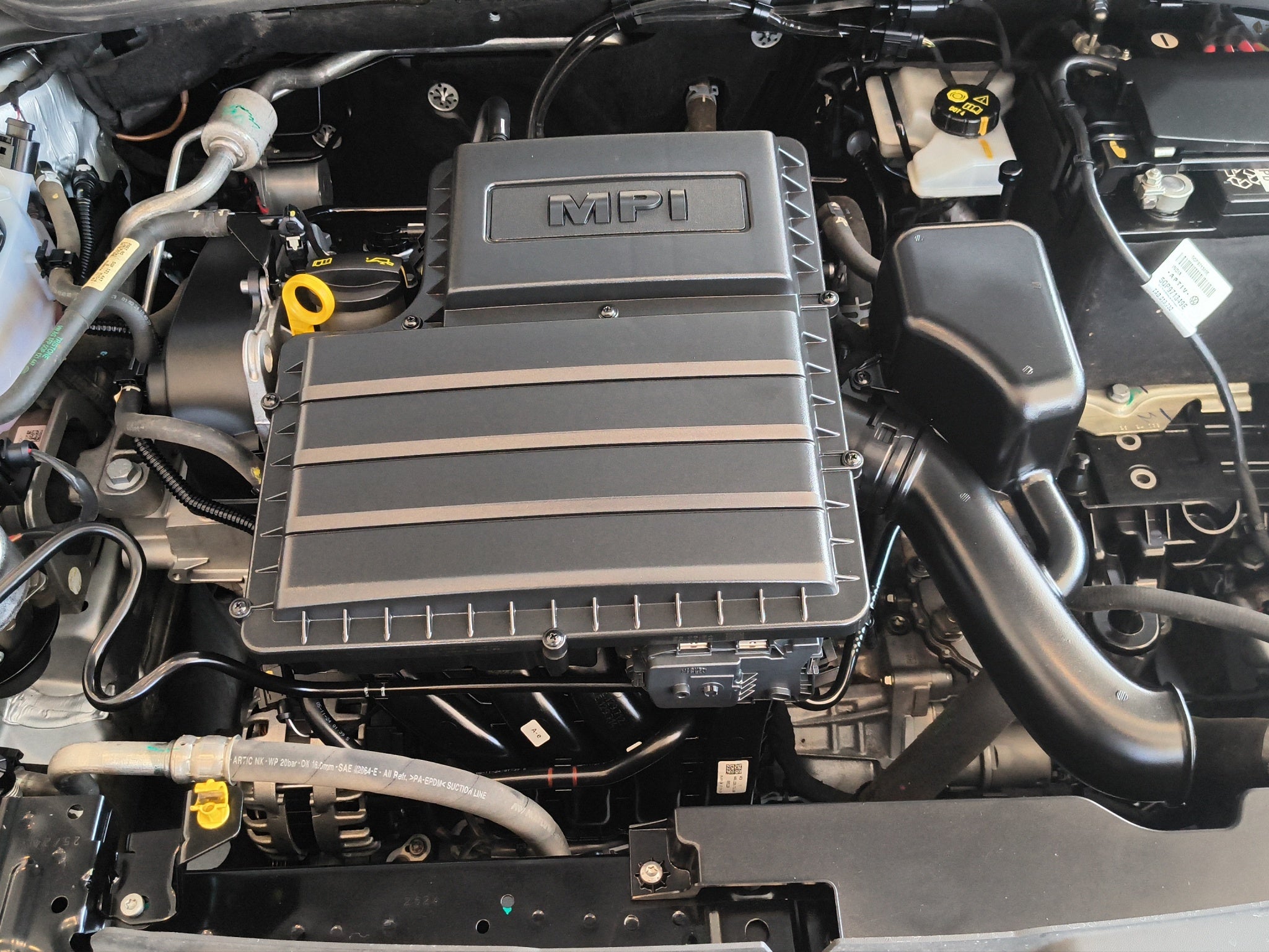 2024 Volkswagen Virtus 4 pts. Trendline, 1.6l, TM5, a/ac., R-15