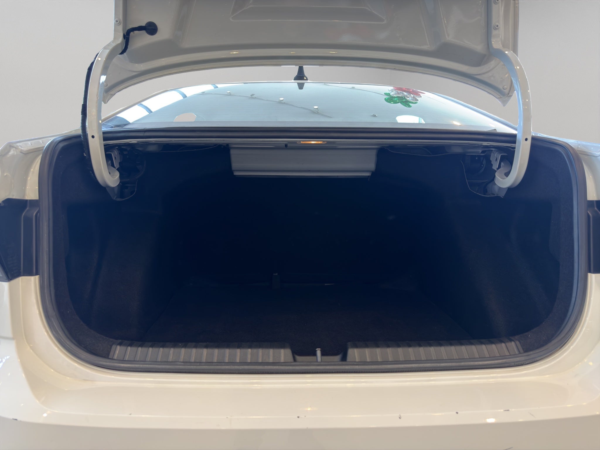 2024 Volkswagen Virtus 4 pts. Trendline, 1.6l, TM5, a/ac., R-15