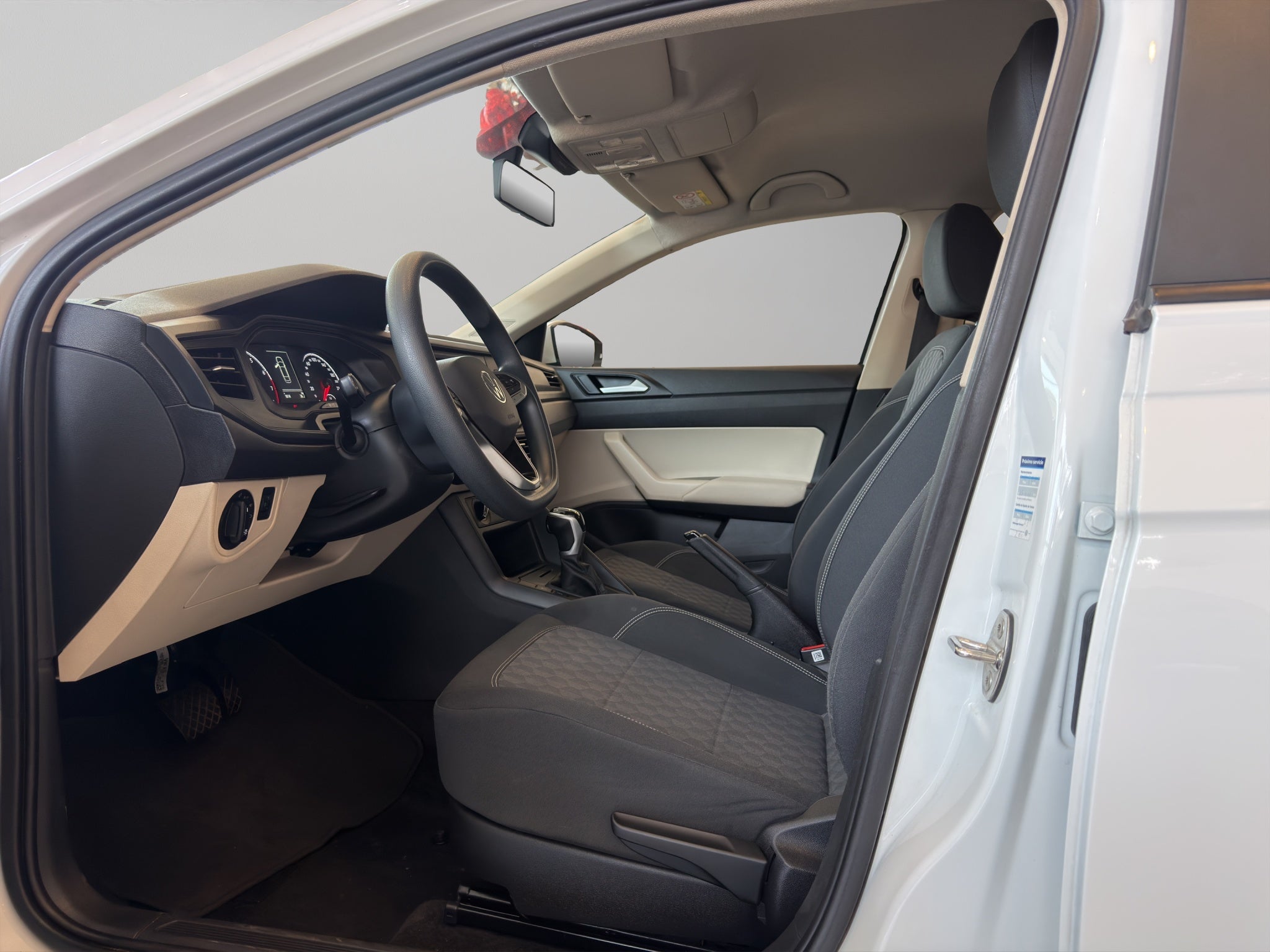 2024 Volkswagen Virtus 4 pts. Trendline, 1.6l, TM5, a/ac., R-15